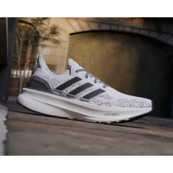 Trainers ULTRABOOST 5
